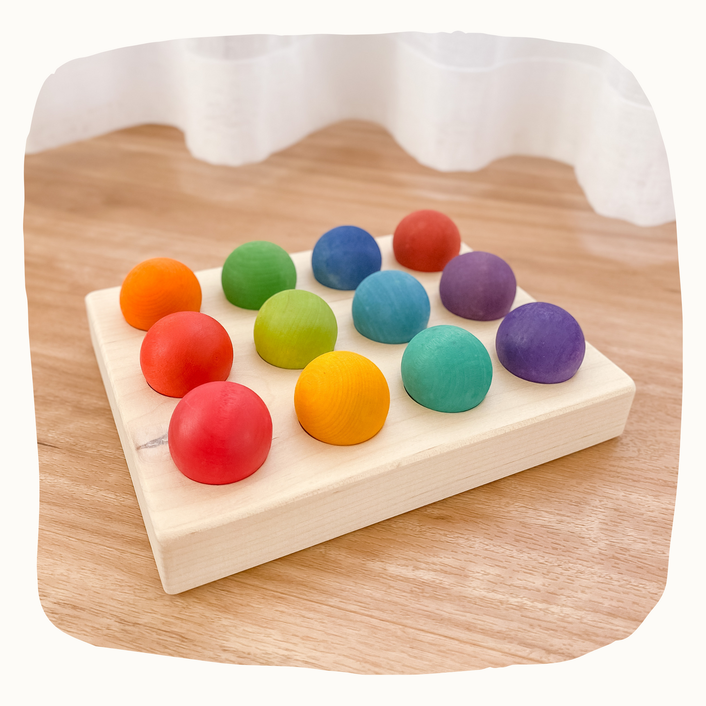 12 Balls and Sorting Board