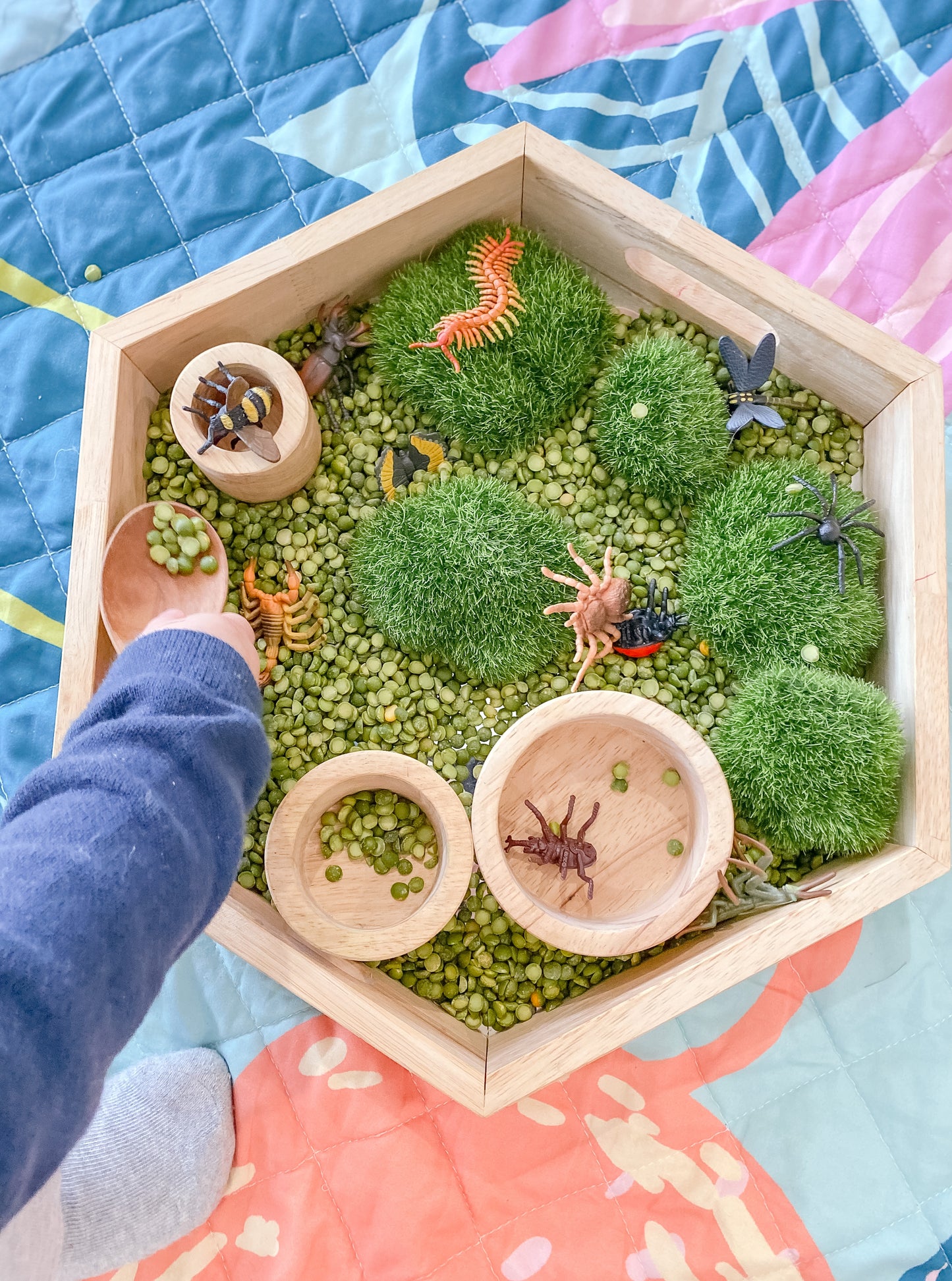 10 piece - Mossy Grass Pebbles
